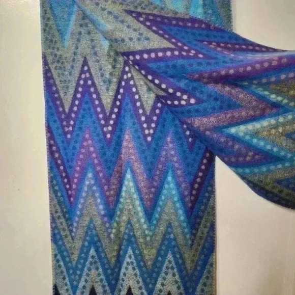 Cashmink by V Fraas Chevron Print Scarf Germany Fringe Soft Purple Blue Zig Zag - Picture 3 of 6